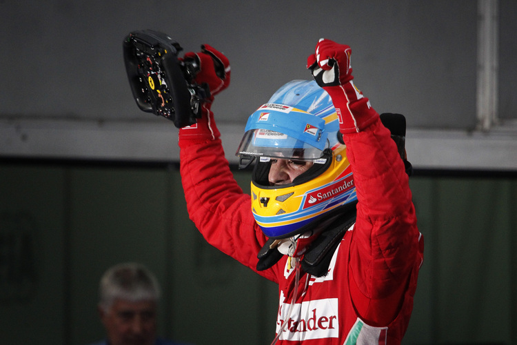 Fernando Alonso nach dem Sieg