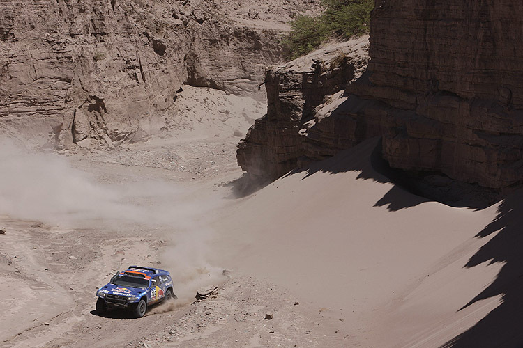 Al-Attiyah/Gottschalk stürmen zum ersten Dakar-Sieg.