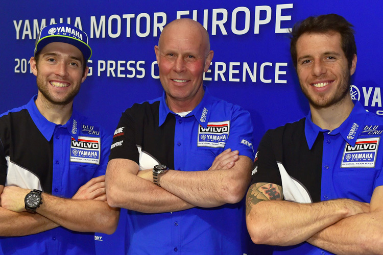 Das Team Wilvo Yamaha mit Shaun Simpson, Teamchef Louis Vosters und Arnaud Tonus (v.l.n.r.)