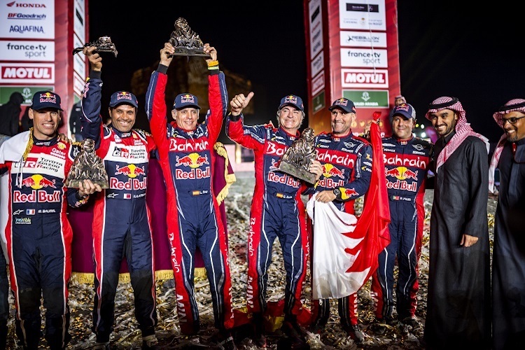 Das Siegerpodium der 42. Rallye Dakar