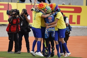 Jubelstimmung: Diogo Moreira steigt als Moto2-Champion in die MotoGP auf)