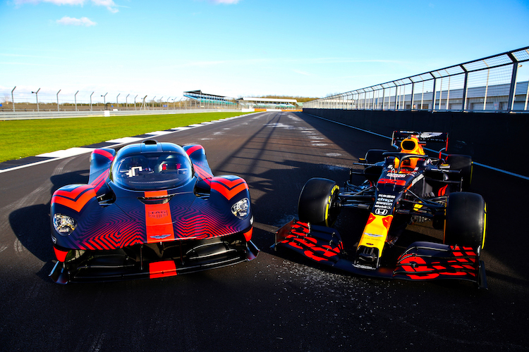 Aston Martin Valkyrie und der Red Bull Racing RB16