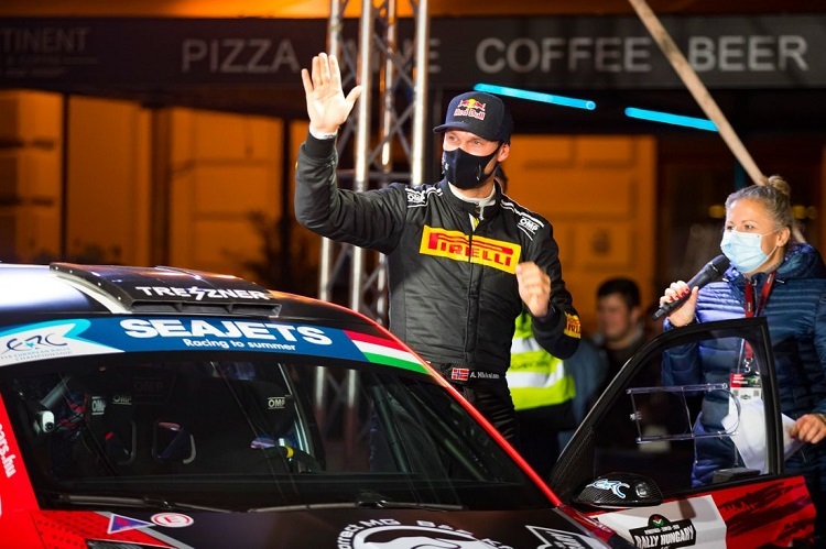 Andreas Mikklesen gewann seiner erste Rallye 2020