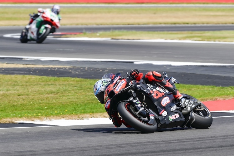 Die große Überraschung von Silverstone: Marco Bezzecchi  auf dem Weg zum ersten Sieg auf der Aprilia