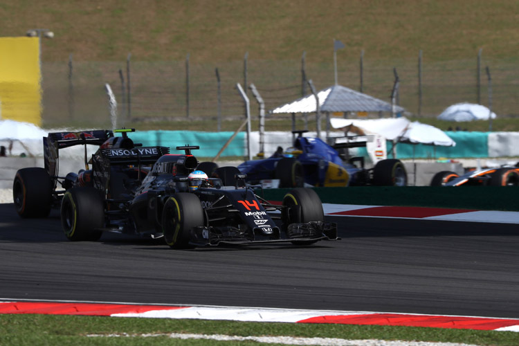 Fernando Alonso: «Ich hatte Glück, dass ich nicht in den Unfall in der ersten Kurve verwickelt wurde»
