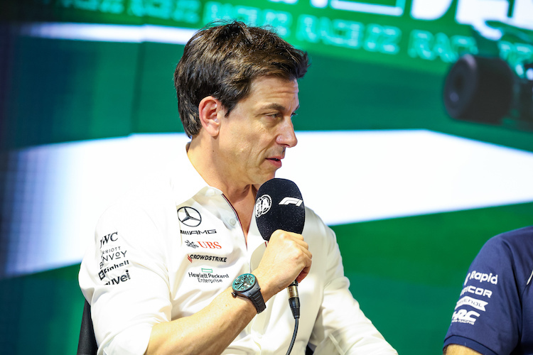 Mercedes-Teamchef Toto Wolff gesteht mit Blick auf die ersten drei Rennen des Jahres: «Es war nicht einfach»