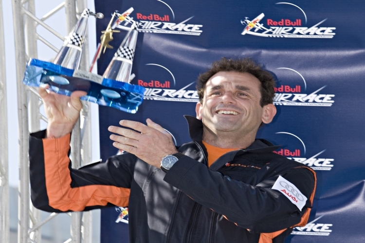 Nicolas Ivanoff feiert seinen Triumph