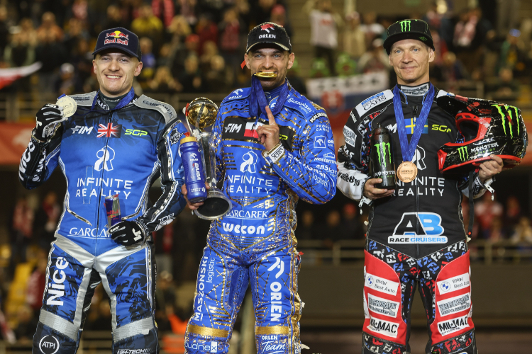 Die Top-3 der Weltmeisterschaft (v.l.): Robert Lambert, Bartosz Zmarzlik und Fredrik Lindgren