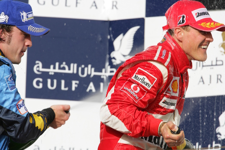 Fernando Alonso und Michael Schumacher in Bahrain 2006