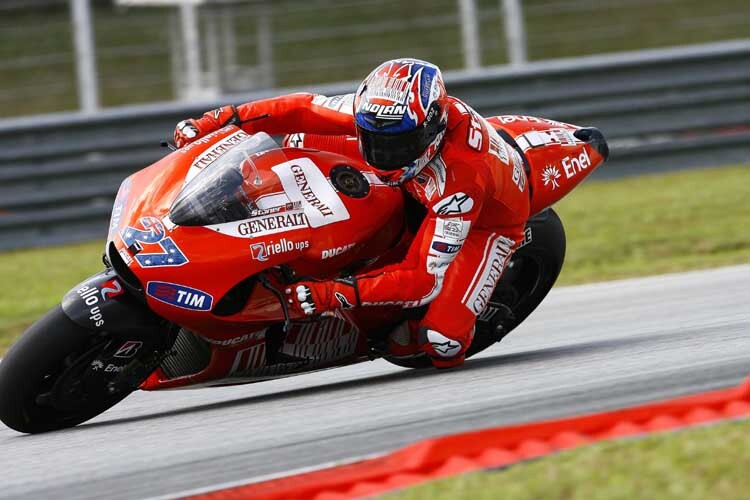 Casey Stoner auf der neuen Ducati in Sepang