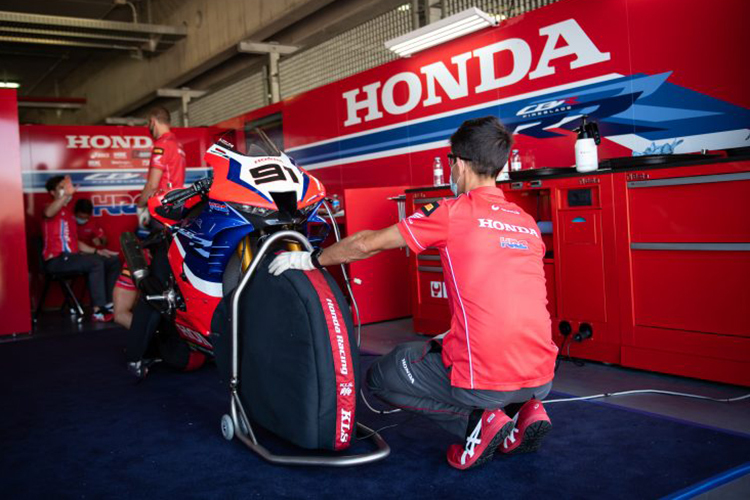Die Honda-Fahrer prangern das Chassis der neuen Fireblade an