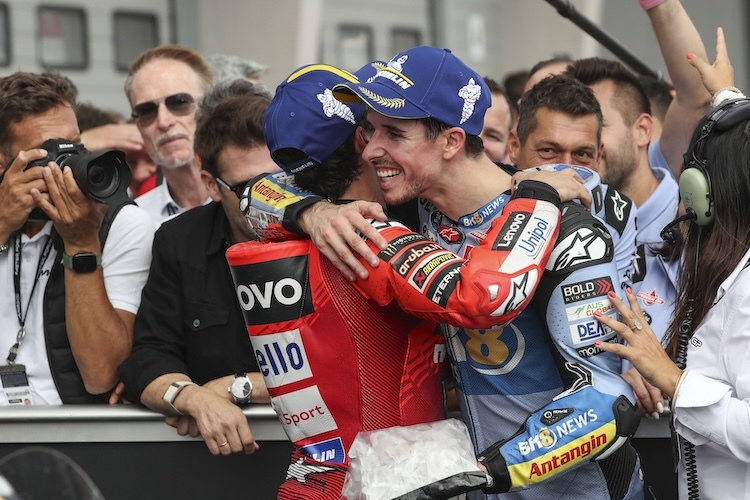 Die Marquez-Brüder sind dieses Jahr regelmäßig gemeinsam Stammgast auf dem MotoGP-Podium (hier am Sachsenring)