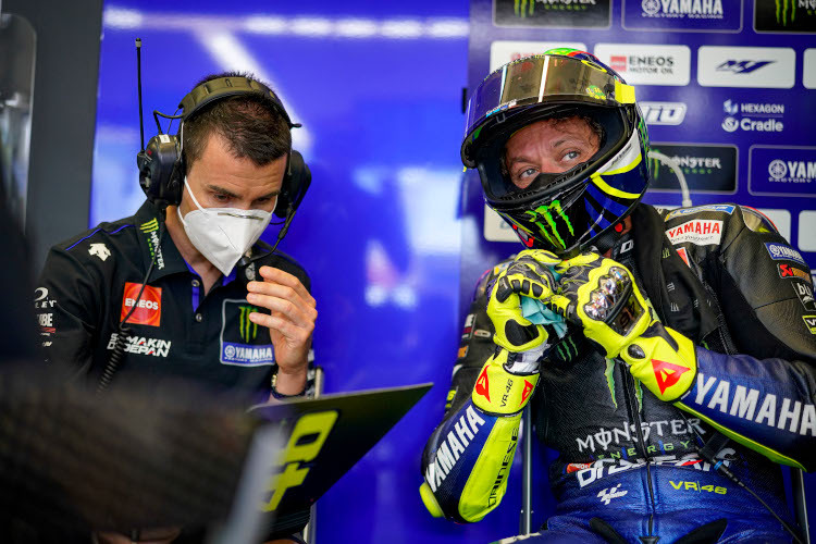 David Munoz und Valentino Rossi arbeiten in der Yamaha-Box noch nicht lange zusammen