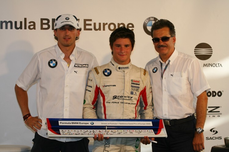 Sieger Jim Pla mit Mario Theissen und Robert Kubica.