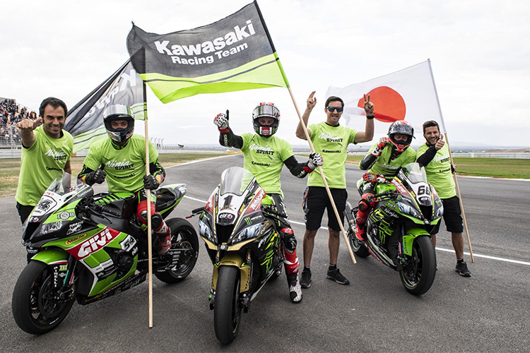 Biel Roda, links im Bild, hat mit Kawasaki in der Superbike-WM alles gewonnen