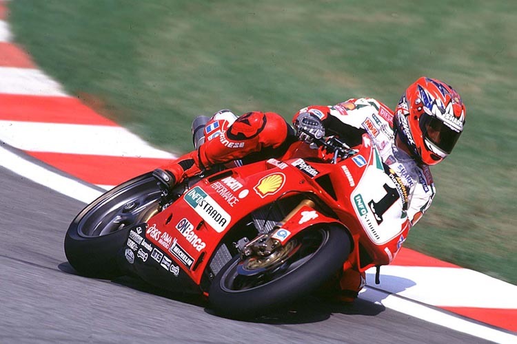 Mit Carl Fogarty feierte Ducati viele Erfolge