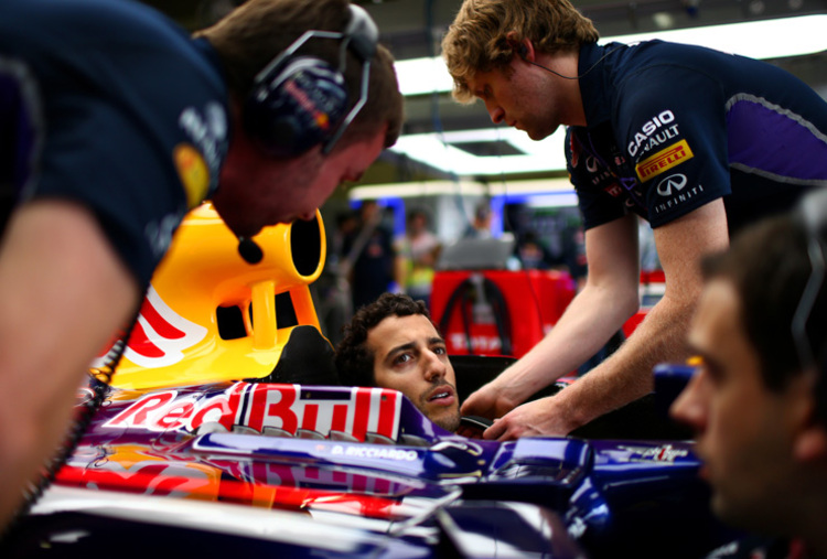 Red Bull Racing-Pilot Daniel Ricciardo weiss, wie wichtig die Wetterprognose bei der Abstimmungsarbeit ist