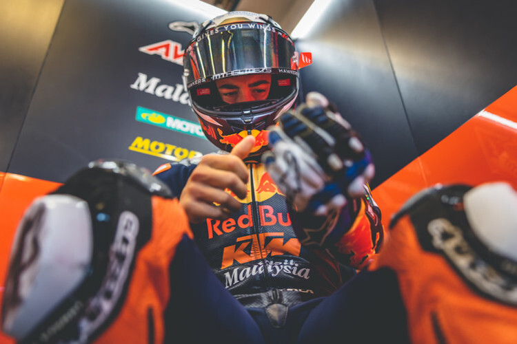 Pedro Acosta (17) kann sich zum Moto3-Weltmeister küren