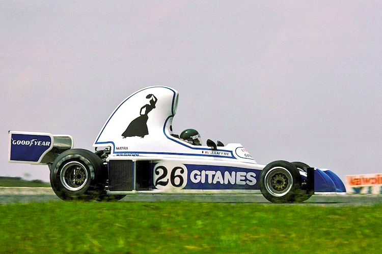 Jahrelang tanzte die Zigeunerin von Gitanes auf den Ligier-Rennwagen
