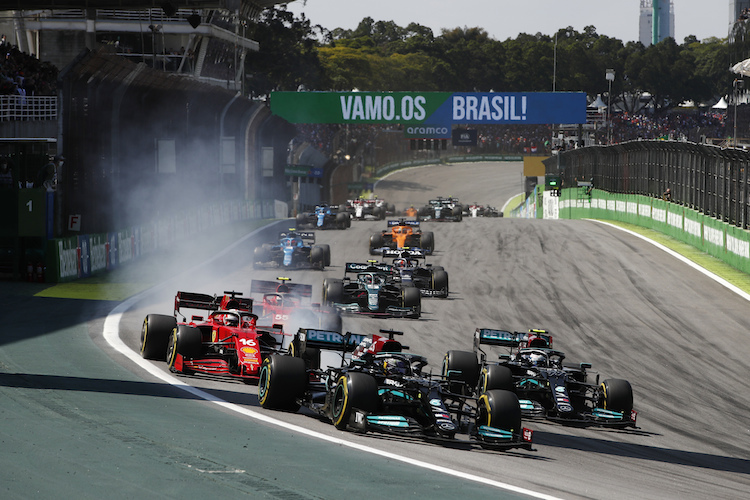 Im vergangenen Jahr gaben die GP-Stars noch in Brasilien Gas – in diesem Jahr steht das Rennen auf wackligen Füssen