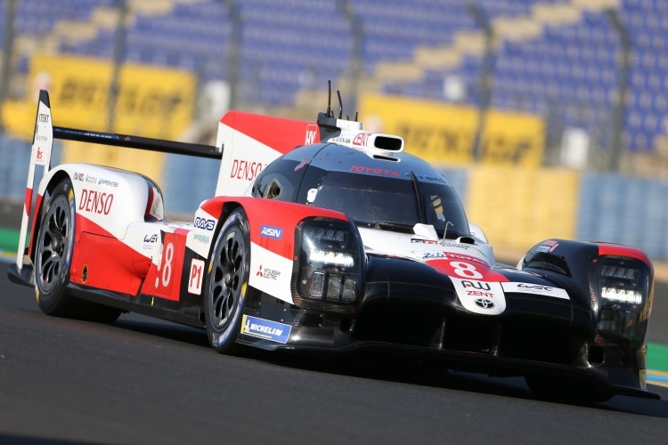 Lag in der ersten Session in Le Mans vorne: Der Toyota TS050 Hybrid