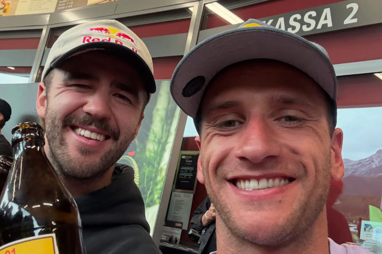 Manuel Lettenbichler (li.) mit Ken Roczen