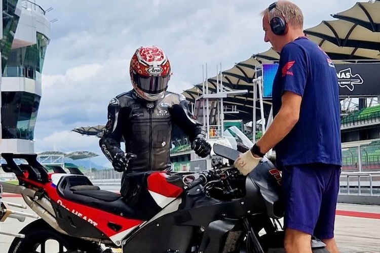 Taka Nakagami auf der jüngsten Entwicklungsstufe der RC213V in Sepang