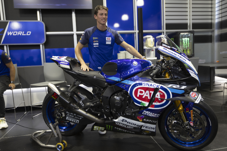 Andrea Locatelli mit der neuen Yamaha R1