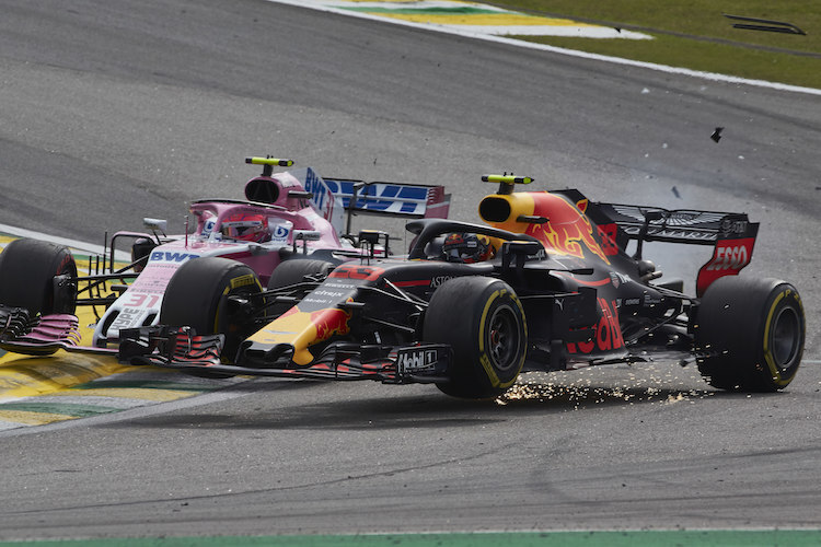 Esteban Ocon gegen Max Verstappen in Brasilien 2018