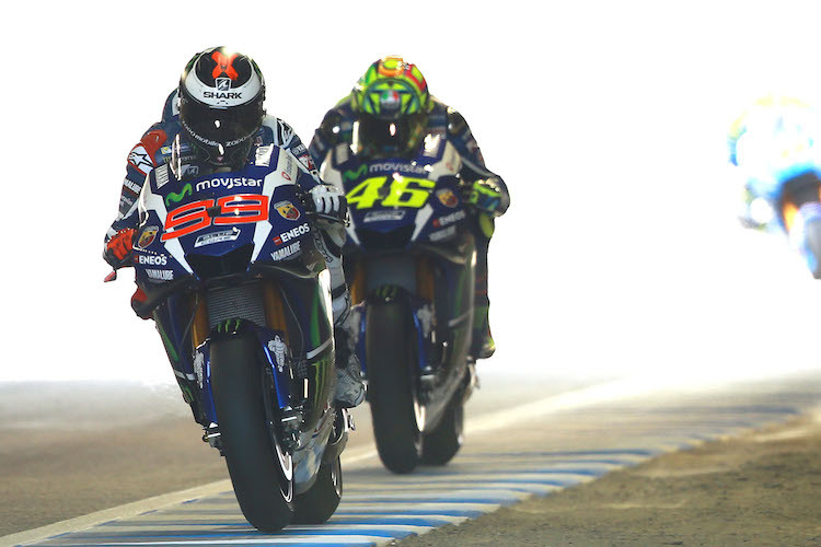 Lorenzo vor Rossi – wie wird das letzte Rennen der beiden Yamaha-Teamkollegen ausgehen? 