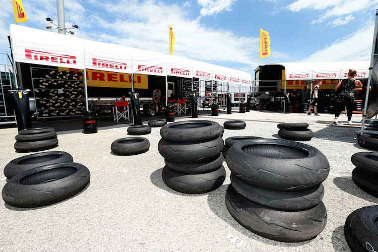 Pirelli bringt tausende Reifen zu jedem Rennen