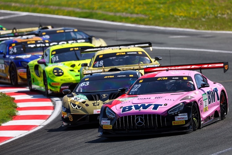 DTM-mit-spannendem-Titelkampf-am-N-rburgring