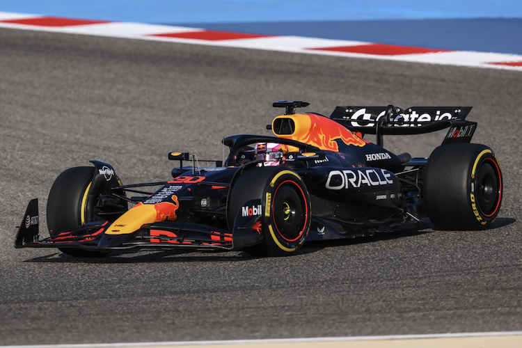 Liam Lawson im Rennwagen von Red Bull Racing