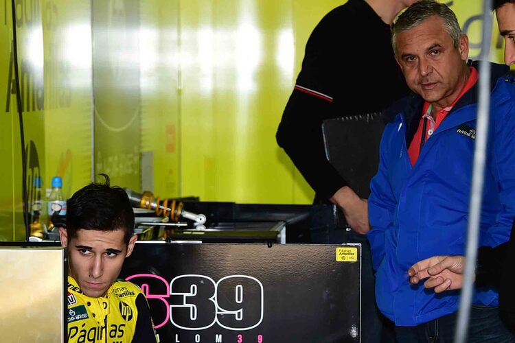 Luis Salom mit Manager Marco Rodrigo während der Moto2-Zeit bei Sito Pons