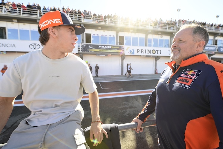 KTM-Ass Pedro Acosta arbeitet auch 2026 mit Crew-Chief Paul Trevathan