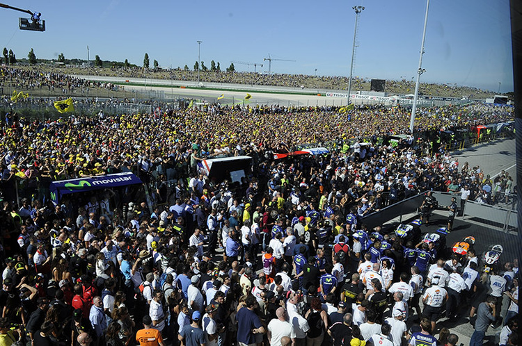 Nach dem Sieg von Valentino Rossi herrschte 2014 Freudentaumel unter den Fans