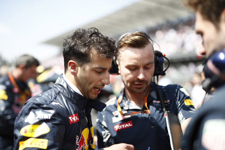 Daniel Ricciardo weiss: «Du musst ja nicht alles funken und kannst erst einmal in deinen Helm fluchen»