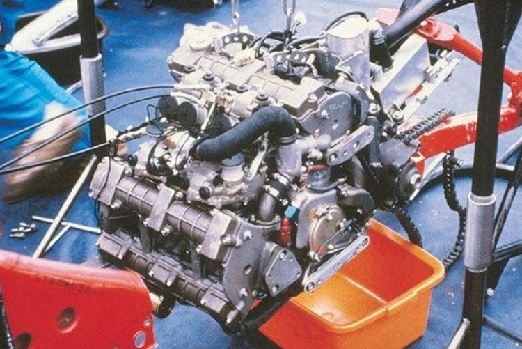 Der V4, der ein V8 war: Motor der Honda NR500