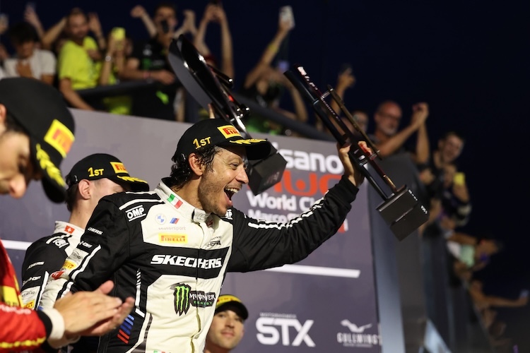 Große Freude bei Valentino Rossi