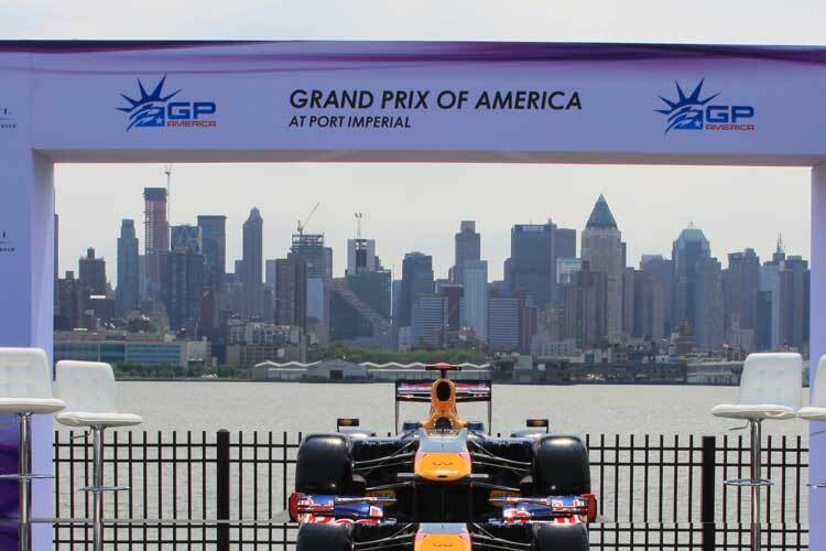 2014 fährt die F1 zum ersten Mal vor der Kulisse von New York City