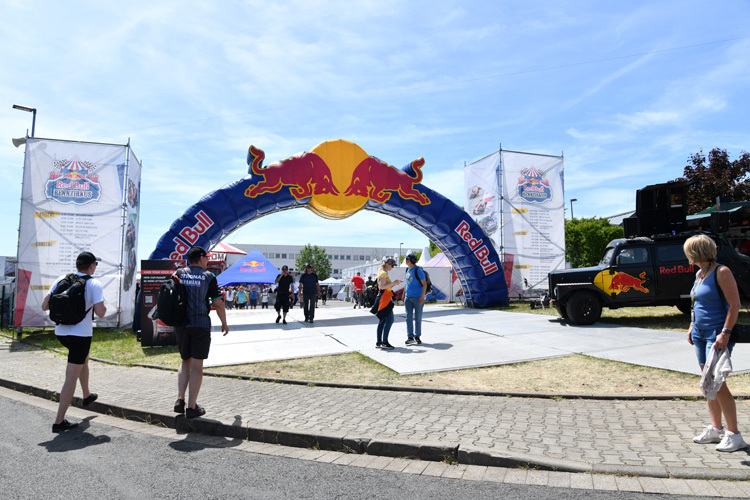 Der Red Bull Rennzirkus erwartet MotoGP-Fans am Sachsenring