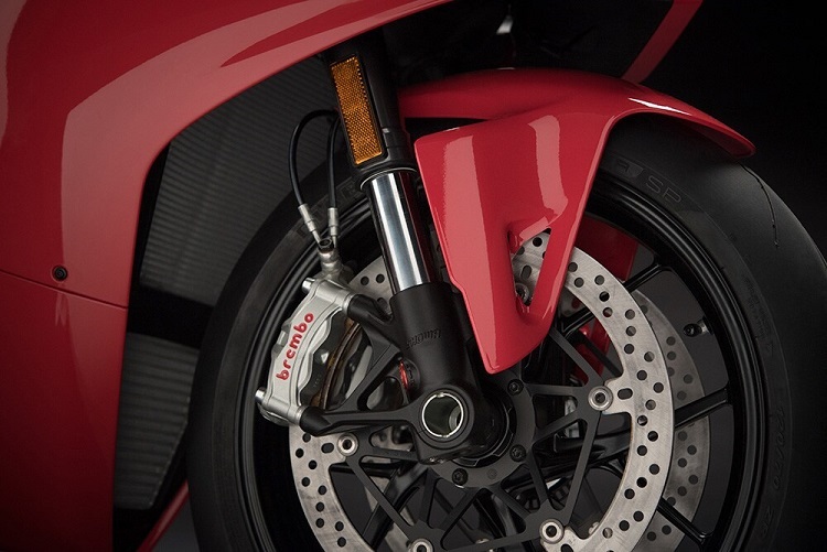Der Vorgänger Brembo Stylema debütierte 2017 an der Ducati Panigale V4