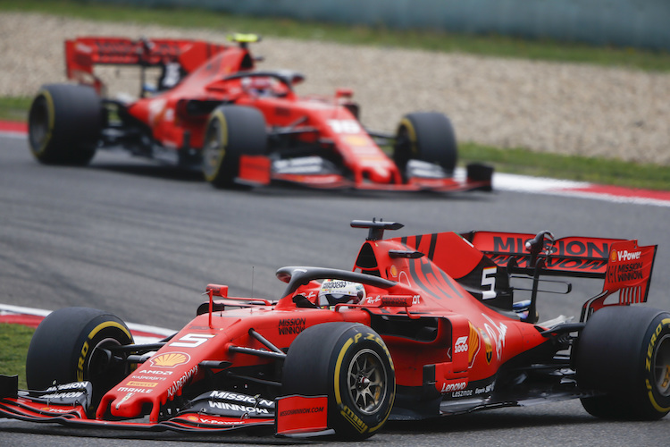 Die Ferrari-Stars Sebastian Vettel und Charles Leclerc hatten in China keine Chance gegen die Silberpfeile