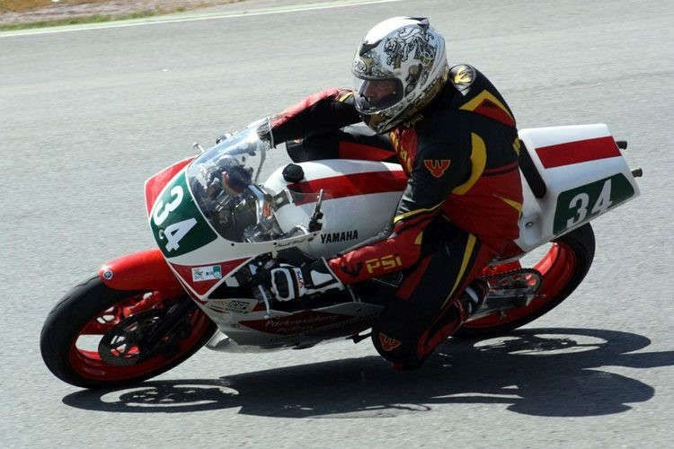 Der ehemalige deutsche 250ccm-Meister Harald Merkl (Yamaha TZ 250)