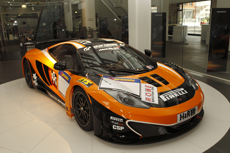 Einer der beiden McLaren MP4-12C GT3 von Dörr-Motorsport