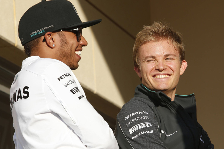 Ganz entspannt: Lewis Hamilton und Nico Rosberg