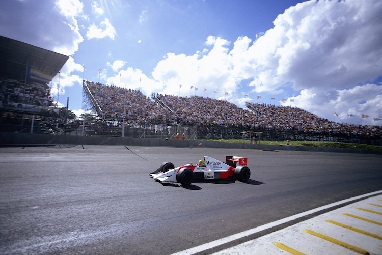 Ayrton Senna im MP4/5B in Brasilien