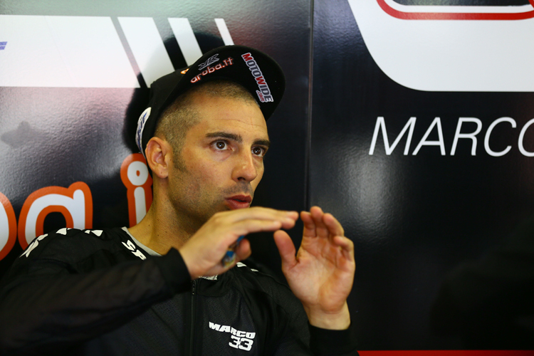 Marco Melandri hat mit dem Ducati-Twin einige Sorgen