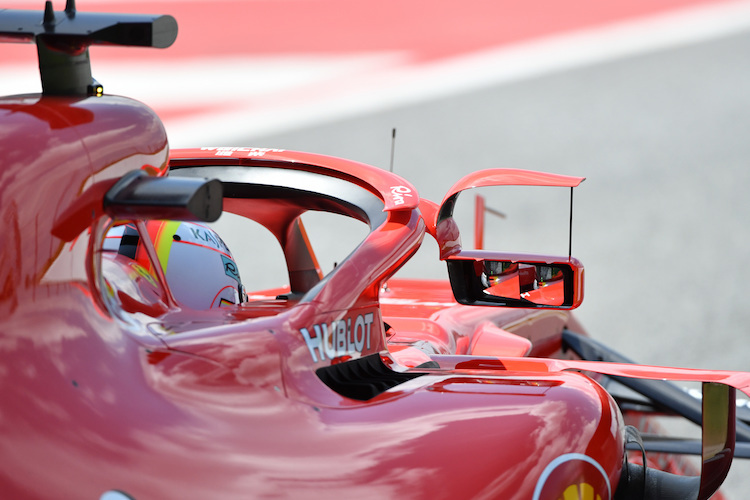 Vettel mit seinen Spiegeln