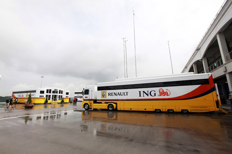 Renault Paddock